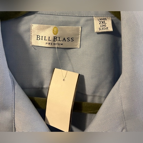 🆕 BILL BLASS LONG SLEEVE LITE BLUE TOP (2XL) NWT - Picture 3 of 5
